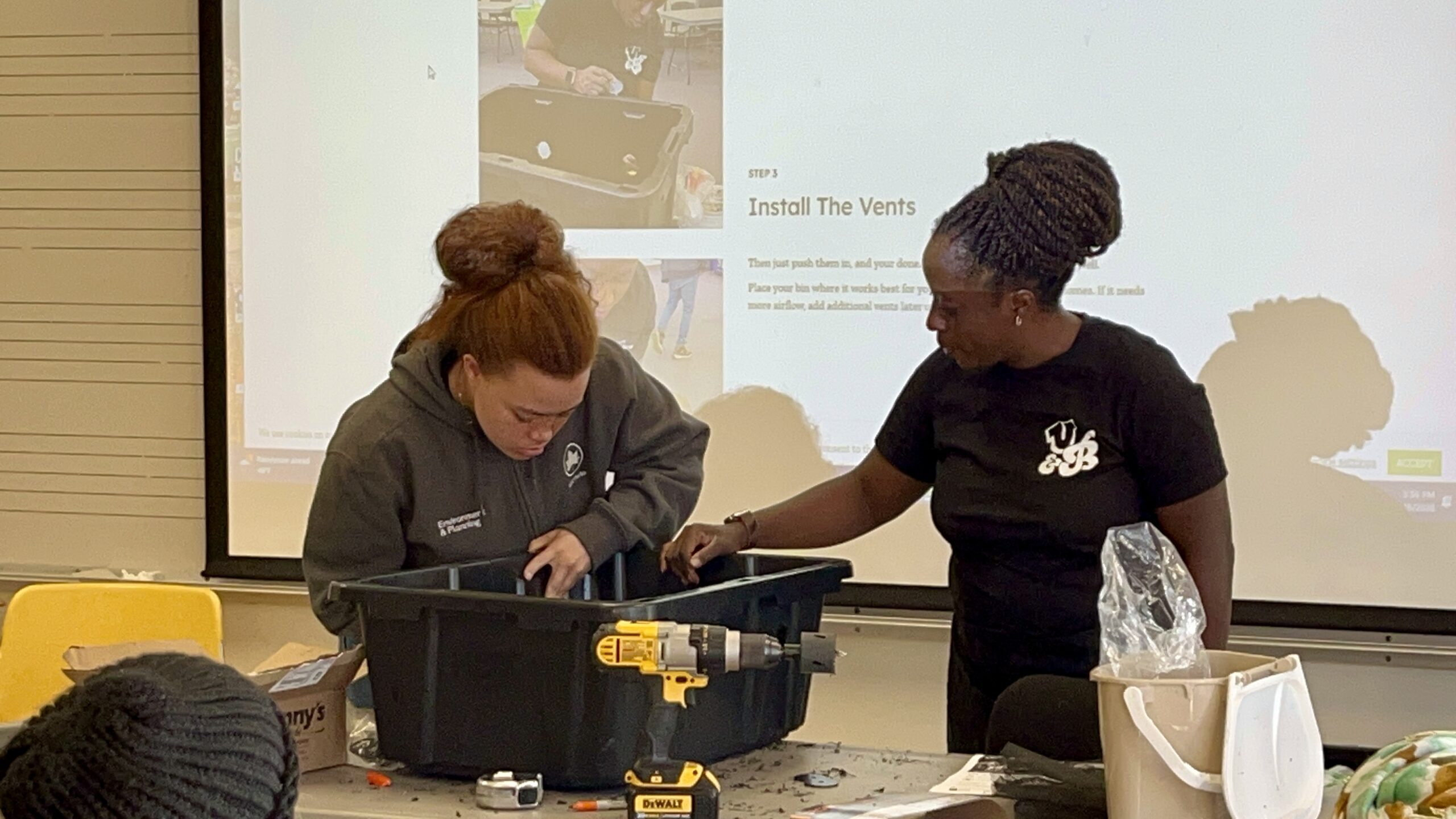 How to Make a Worm Condo